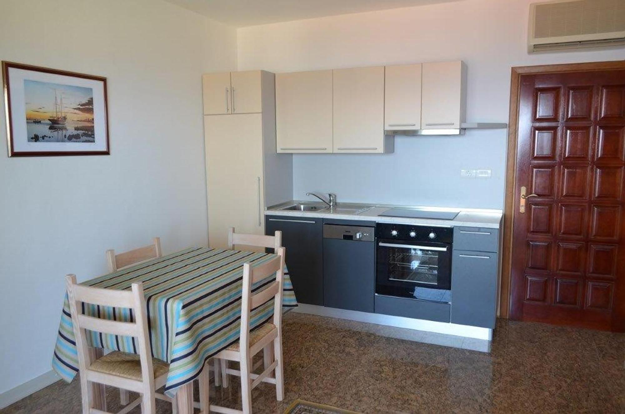 Apartments Villa Iva Ravni Chambre photo
