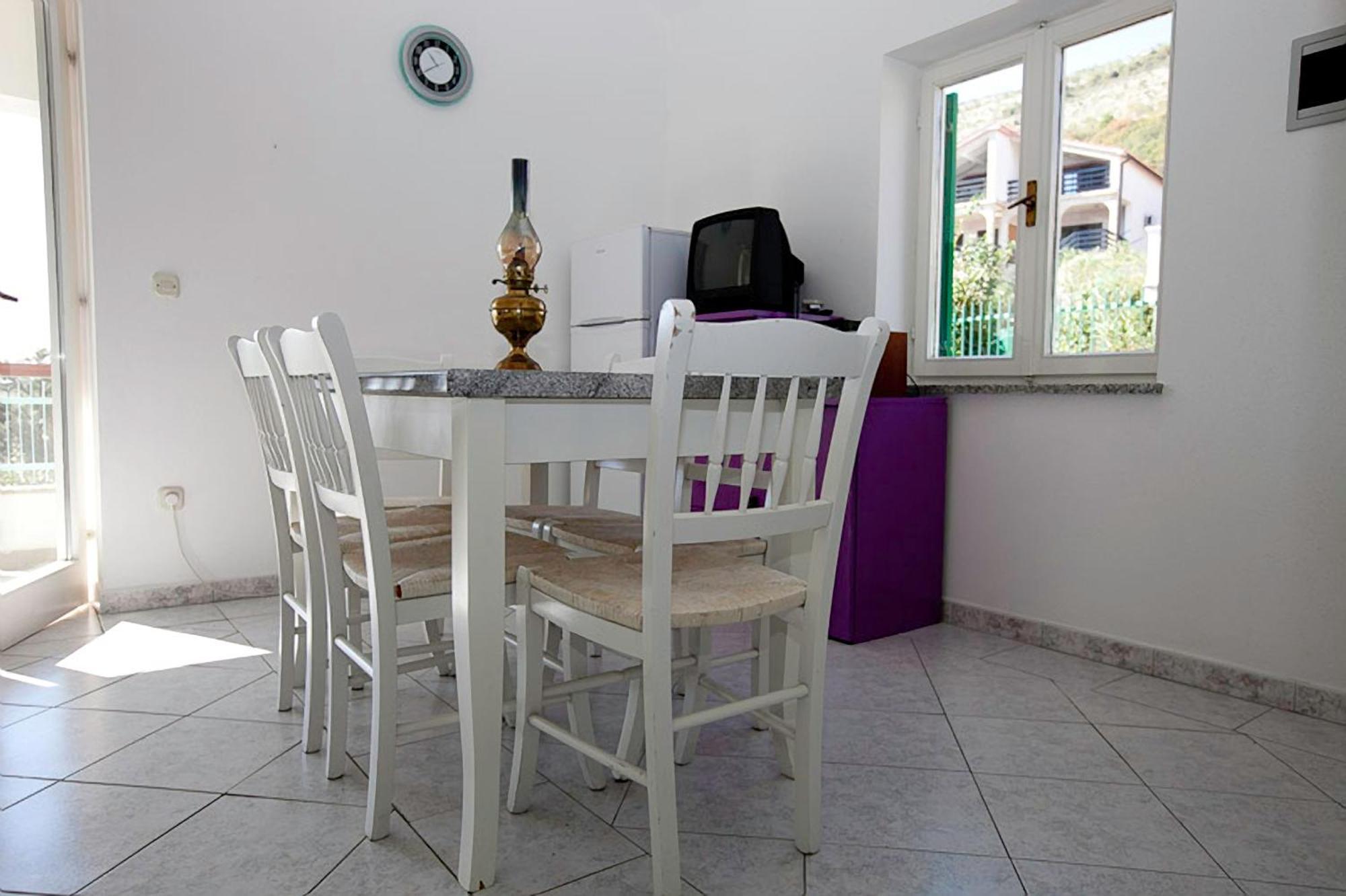Apartments Villa Iva Ravni Chambre photo